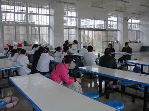重慶衛(wèi)生技工學校食堂情況