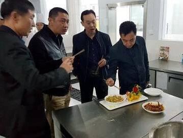 【榮譽校園】你離魅力之城只差一個四川省旅游學(xué)校的距離