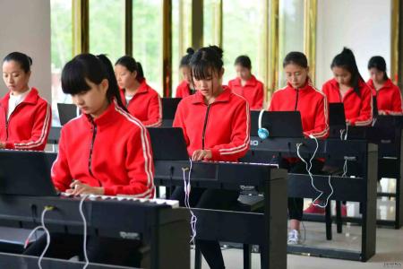 成都學(xué)習(xí)幼師專業(yè)的就業(yè)發(fā)展?jié)摿υ趺礃?四川成都幼師學(xué)院