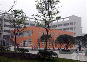 四川省成都市禮儀職業(yè)中學