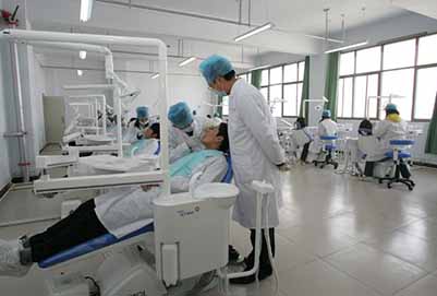 2020年招生簡章臨床醫(yī)學八年制嗎