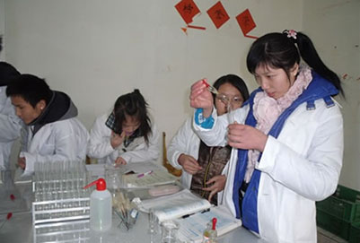女生到成都護理學校學護理專業(yè)好不好