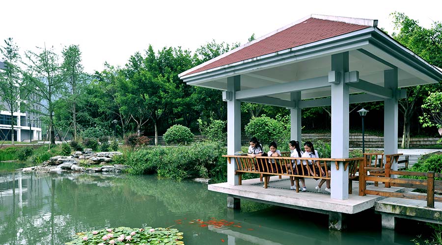 校園環(huán)境