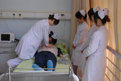 護(hù)理專業(yè)人才緊缺前景好就業(yè)好