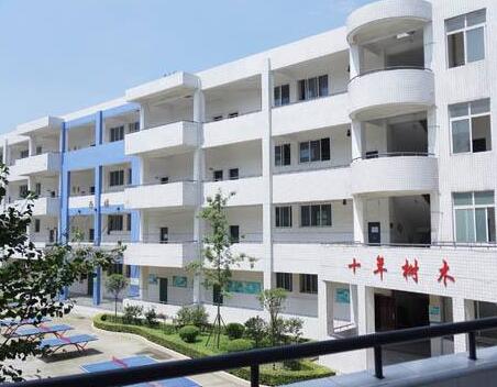 成都指南針職業(yè)技術(shù)學校圖片