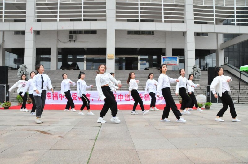 隨州職業(yè)技術(shù)學(xué)院2020年報名條件、招生對象