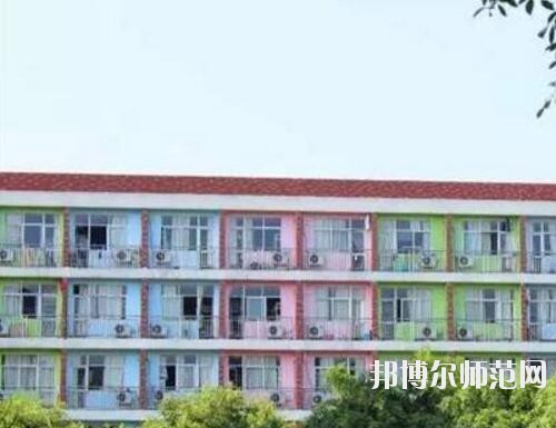 崇州幼師職業(yè)中專學(xué)校網(wǎng)站網(wǎng)址