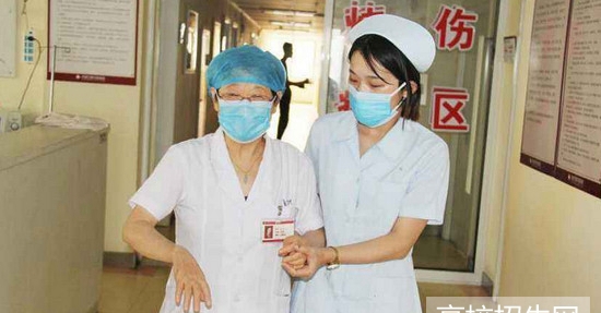  四川省女生讀護(hù)理專業(yè)好嗎？好就業(yè)嗎