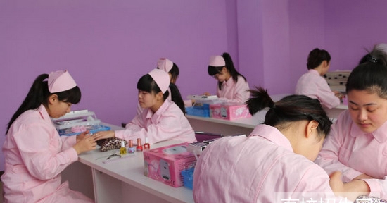  四川省女生讀醫(yī)學(xué)美容專業(yè)好嗎？好就業(yè)嗎