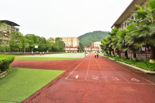 重慶微電子工業(yè)學(xué)校