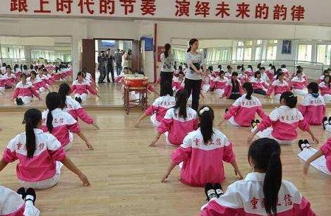 成都鐵路衛(wèi)校有哪些專業(yè)