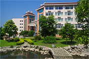成都中醫(yī)藥大學(xué)附院針灸學(xué)校龍泉校區(qū)怎么樣、好不好