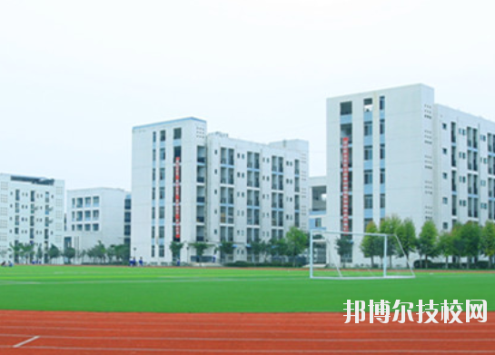 金堂技工學(xué)校2020年報(bào)名條件、招生要求及招生對(duì)象
