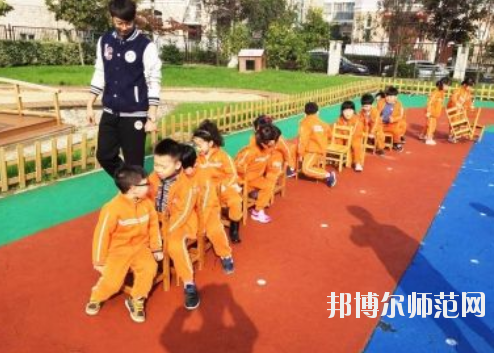 唐山2020年初中生上幼師學(xué)校好嗎
