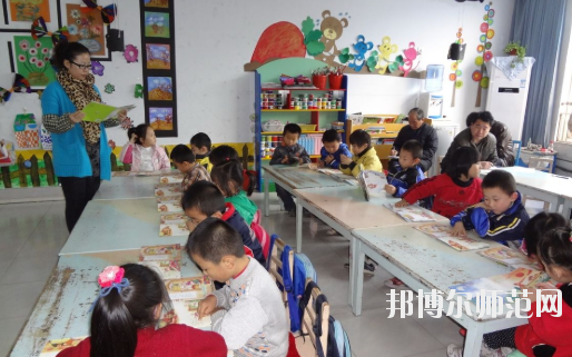 唐山2020年讀幼師學(xué)校學(xué)什么專業(yè)好