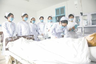 四川女生臨床醫(yī)學就業(yè)展望