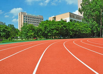  成都建設(shè)中學(xué)是民辦學(xué)校還是公辦學(xué)校？