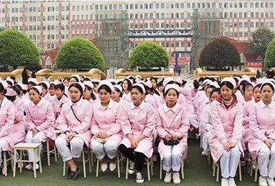 2020年成都護(hù)理學(xué)校報(bào)名條件