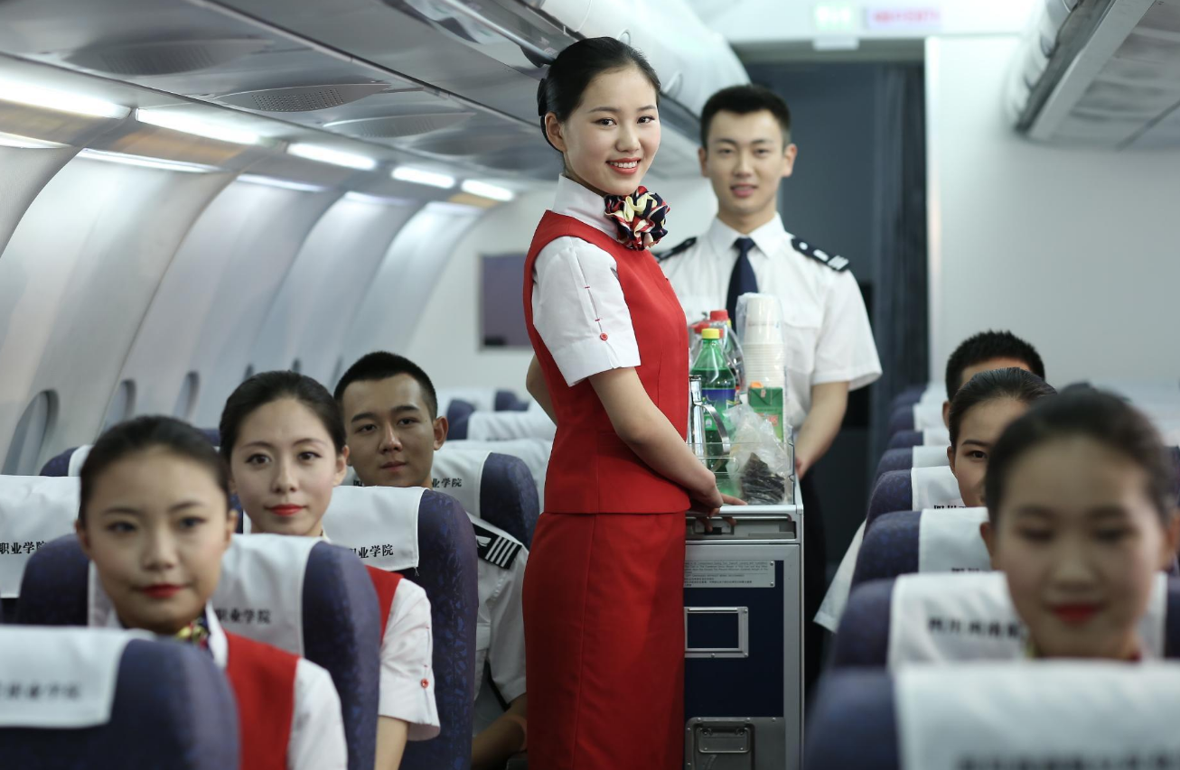 西南航空學院學費多少