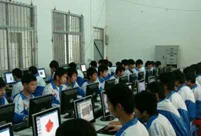 自貢市影視藝術(shù)學校計算機實訓課