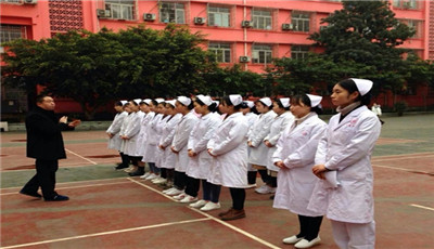 重慶公共衛(wèi)生學(xué)校的學(xué)費(fèi)