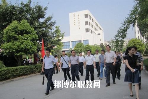 遂寧船山職業(yè)技術(shù)學(xué)校2020年報(bào)名條件、招生要求、招生對(duì)象