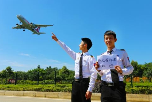 成都初中就可以讀的航空學(xué)校有哪些