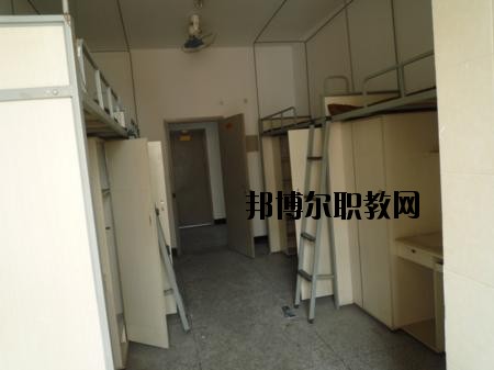 成都信息工程職業(yè)技術(shù)學(xué)校2020年宿舍條件