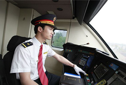 遵義鐵路運(yùn)輸學(xué)校有火車駕駛與維修專業(yè)嗎