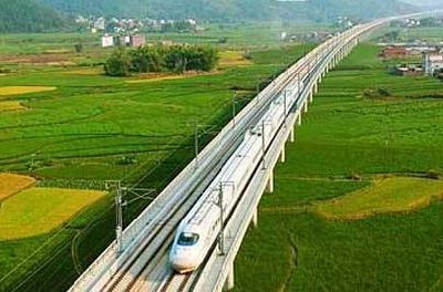 成都郫縣鐵路工程學校管理嚴不嚴格?