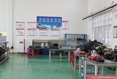 宜賓市南溪職業(yè)技術學校汽車專業(yè)實訓室