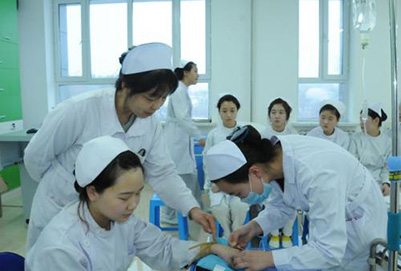 成都衛(wèi)生學(xué)校的高級(jí)護(hù)理專業(yè)對(duì)身高有沒有要求