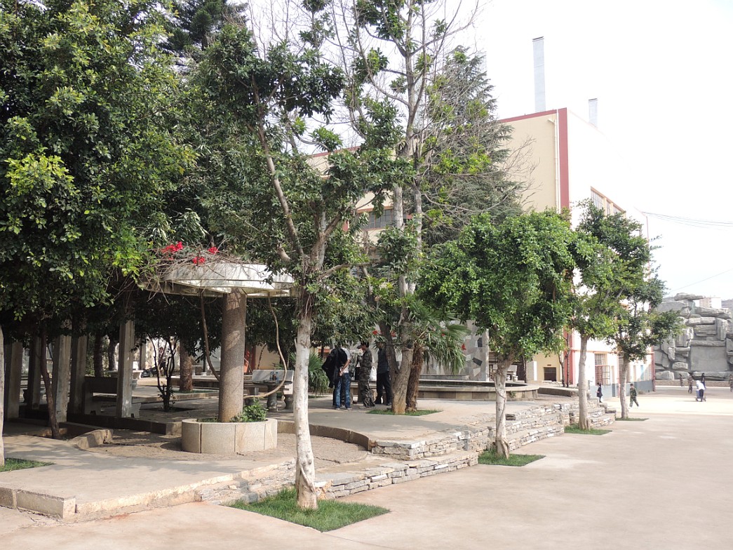 云南昆明工業(yè)學校