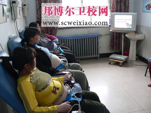 產(chǎn)科門診設(shè)備