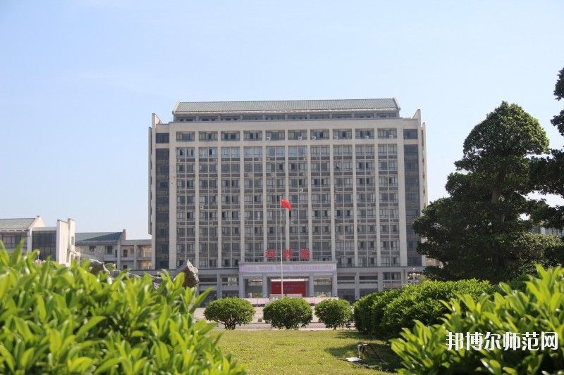廣西科技師范學(xué)院柳州校區(qū)網(wǎng)站網(wǎng)址
