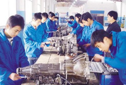 宜賓南亞電子職業(yè)技術(shù)學(xué)校汽車維修專業(yè)
