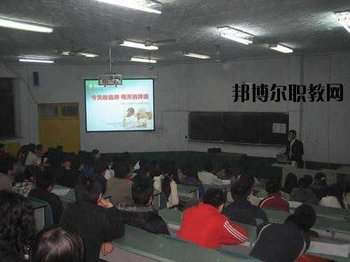 內(nèi)江科特電腦職業(yè)技術(shù)學(xué)校怎么樣、好不好