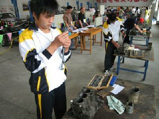 四川好的汽修學(xué)校有哪些？