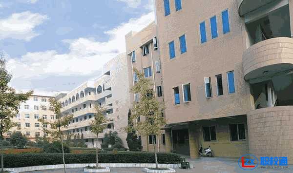 中專學校招生信息成都華商理工職業(yè)學校石油開
