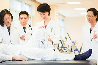 未畢業(yè)的初中生可以讀成都護理學(xué)校嗎