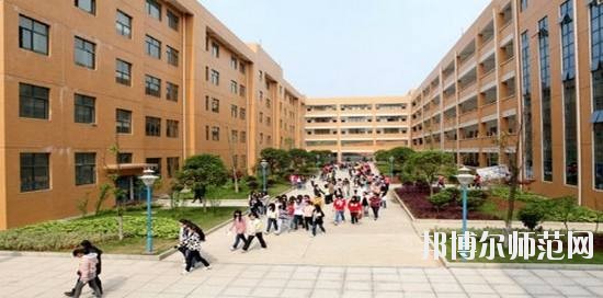 許昌幼兒師范學校2020年招生辦聯(lián)系電話