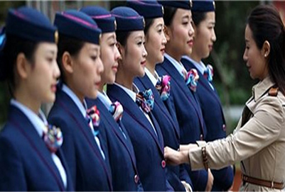 成都高鐵乘務學校打造特色專業(yè)