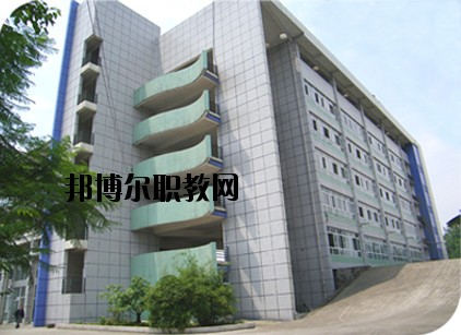 內(nèi)江東方科技職業(yè)學(xué)校怎么樣、好不好