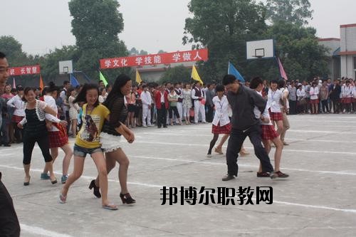 樂山欣欣藝術(shù)職業(yè)學(xué)校2020年報名條件、招生要求、招生對象