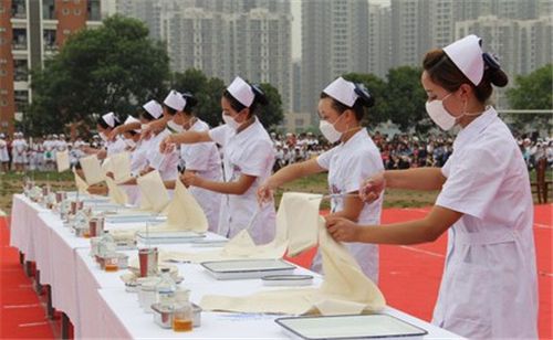 2020年重慶初中生報什么衛(wèi)校好呢