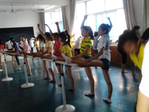 現(xiàn)在女生學(xué)幼師怎么樣