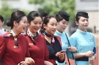 空中乘務(wù)的分類和發(fā)展