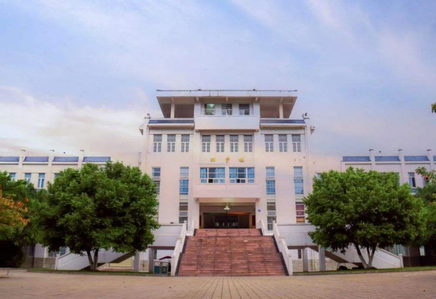 成都正規(guī)的職高學校在哪里