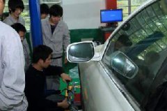 男生讀成都市汽修學校汽車維修專業(yè)好嗎?