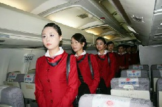 成都市哪個(gè)中專學(xué)校航空專業(yè)的學(xué)費(fèi)比較低?